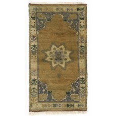 Vintage Turkish Small Area Rug. Rustic Seat Cover. Handknotted Door Mat