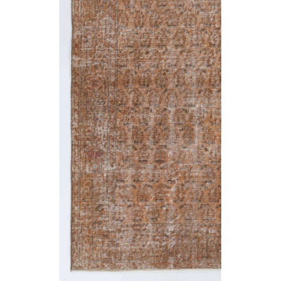 Distressed Vintage Handmade Turkish Area Rug for Modern Interiros Distressed Vintage Handmade Turkish Area Rug for Modern Interiros